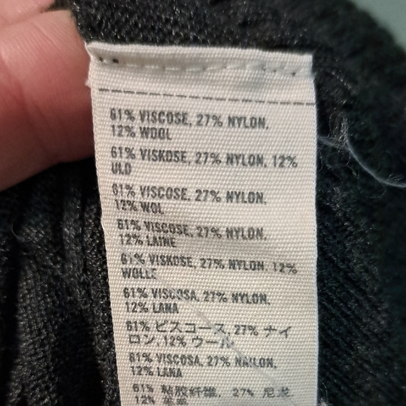 A&F Gray V-Neck Top - Picture 3 of 3